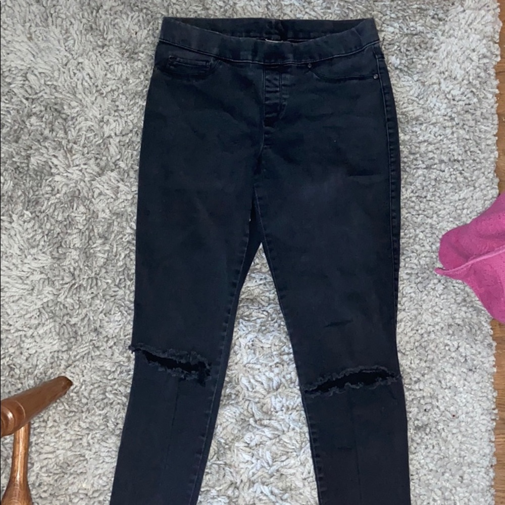 Black ripped jeans